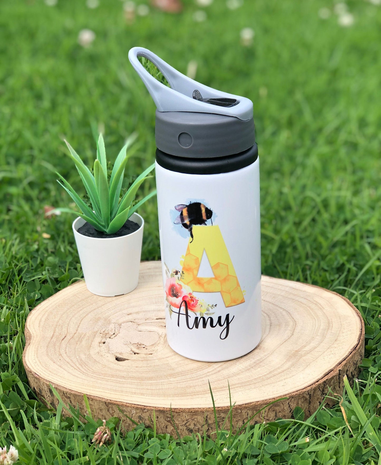 Personalised Drink Bottle, Bee Initial Water Bottle, Drink Bottle With Handle, Teacher Gift, Teaching Assistant, Friend Gift, Bee Gift