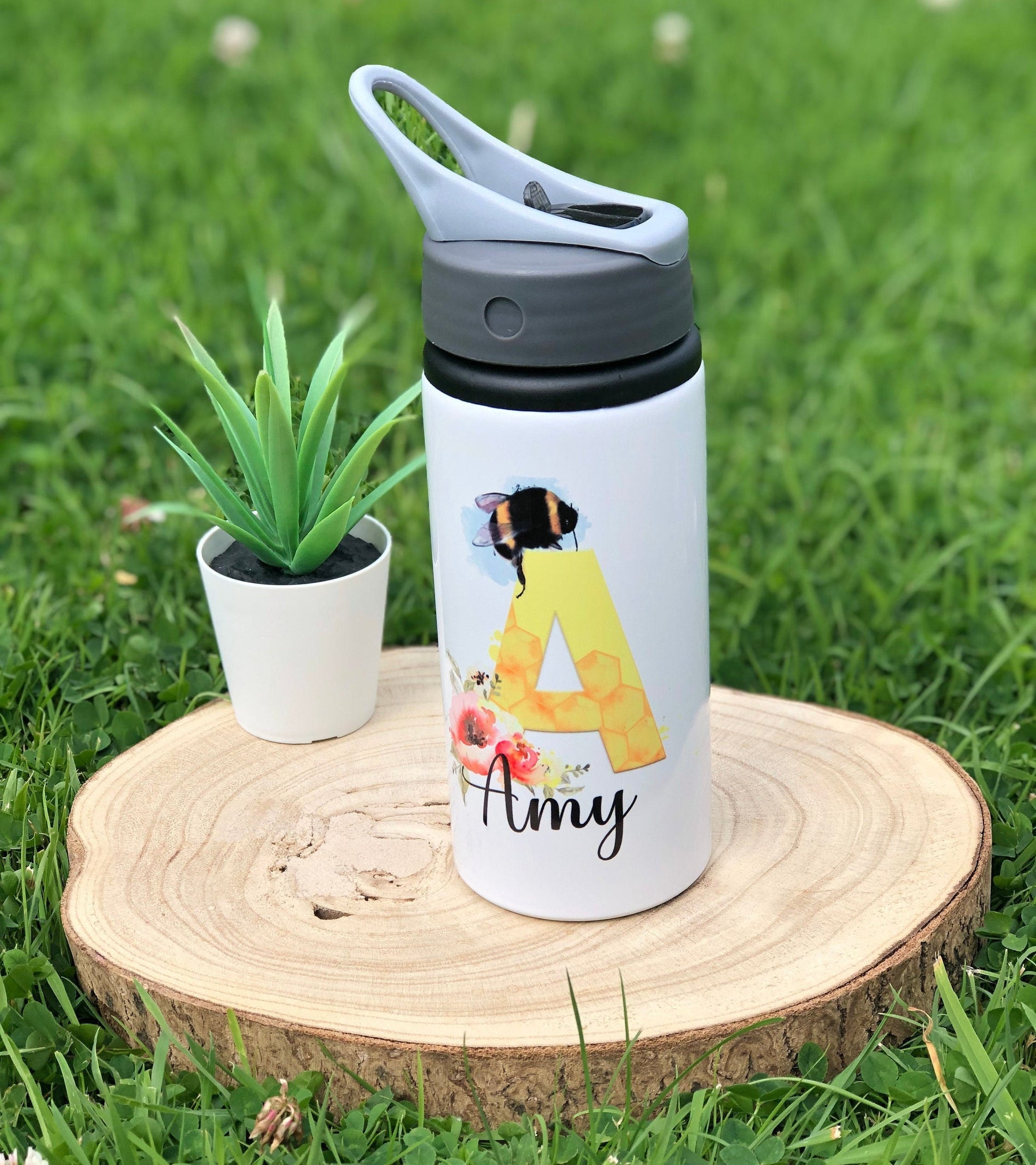 Personalised Drink Bottle, Bee Initial Water Bottle, Drink Bottle With Handle, Teacher Gift, Teaching Assistant, Friend Gift, Bee Gift